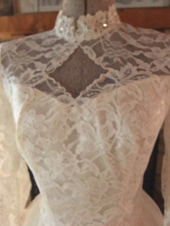 Vintage Wedding Dresss - image 4