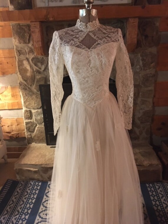 Vintage Wedding Dresss - image 5