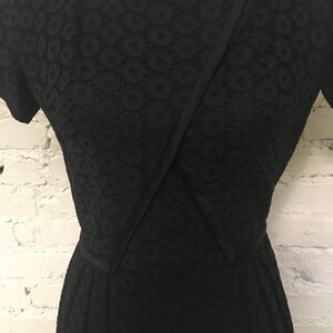 This is an "Leslie Fay Original" black eyelet cotton shift day dress ca 1960 Sz M In fantastic shape. image 7
