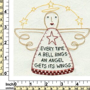 Puede incluir: &Aacute;ngel bordado con un vestido rojo y blanco y un halo dorado. El &aacute;ngel tiene una estrella en el pecho y el texto "Every time a bell rings an angel gets its wings".