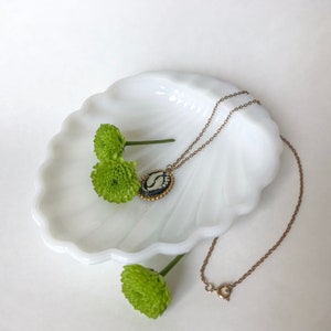 Milk Glass Shell Trinket Dish // White Scallop Soap Dish
