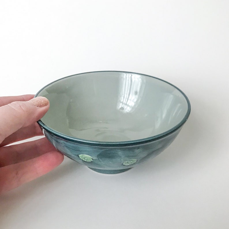 Blue ShinzanGama Bowl with Floral Details // Vintage Japanese Bowl image 4