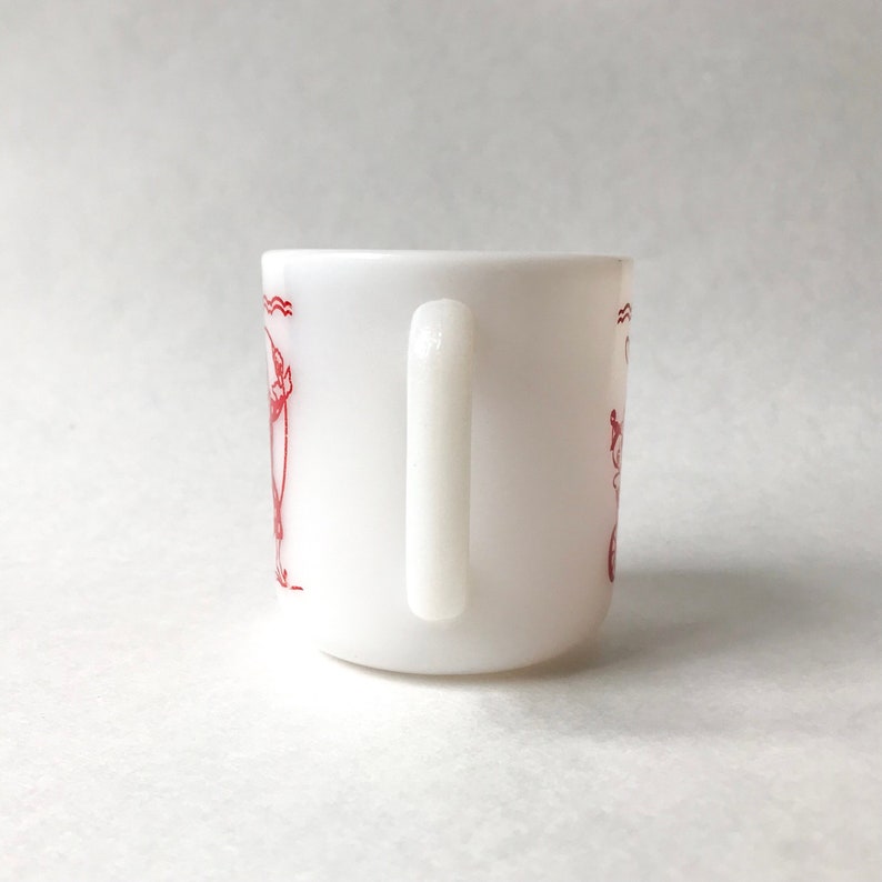 Vintage Milk Glass Circus Mug // Vintage Hazel Atlas Circus Clown & Animal Scene Cup image 6