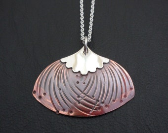 fauvirame pokeweed necklace 髙橋海人 着用 - メルカリ