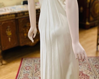 1930s Art Deco Bias Cut Satin and Lace White Wedding Dress Sz M