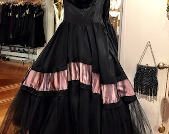 1940s Vintage Couture Taffeta Gown