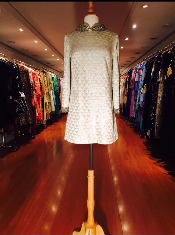 lord and taylor silver dress 1970s Lord & Taylor Silver Silk Beaded Brocade Mini