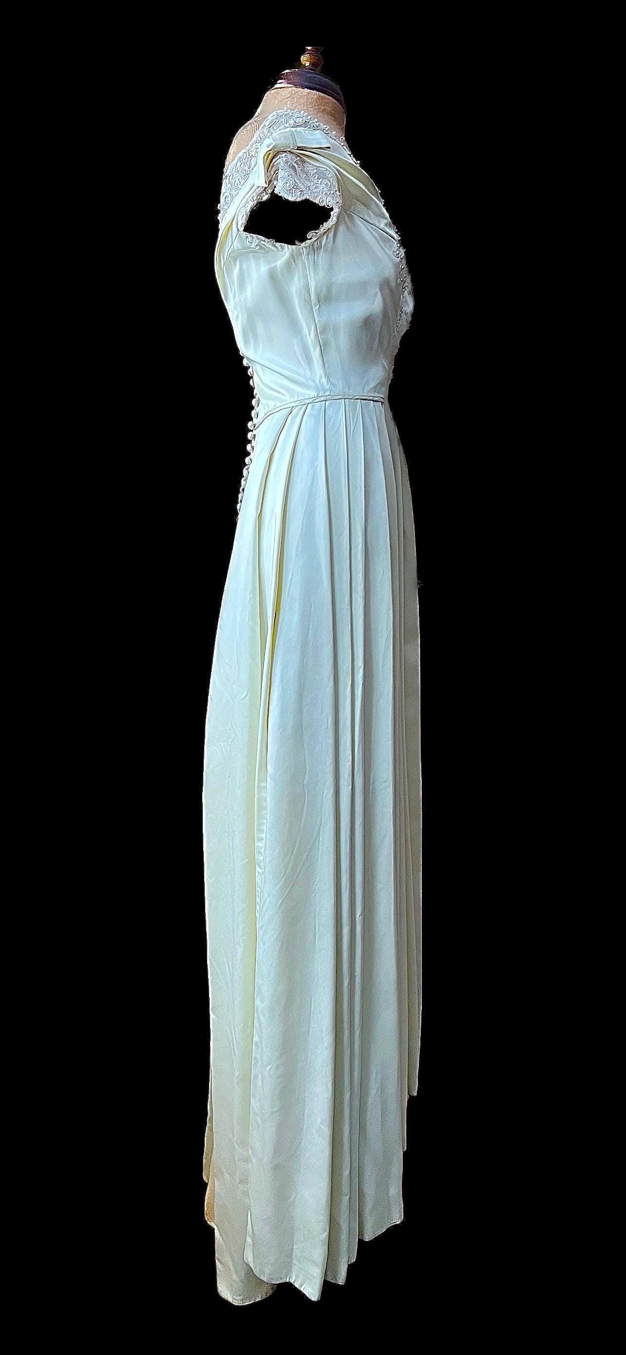 1950s Exquisite French Seafoam Silk Peau de Soie n Hand Made Pearl Beading  Alençon Lace, Austrian Designer Rodolphe Highly Collectible SzP
