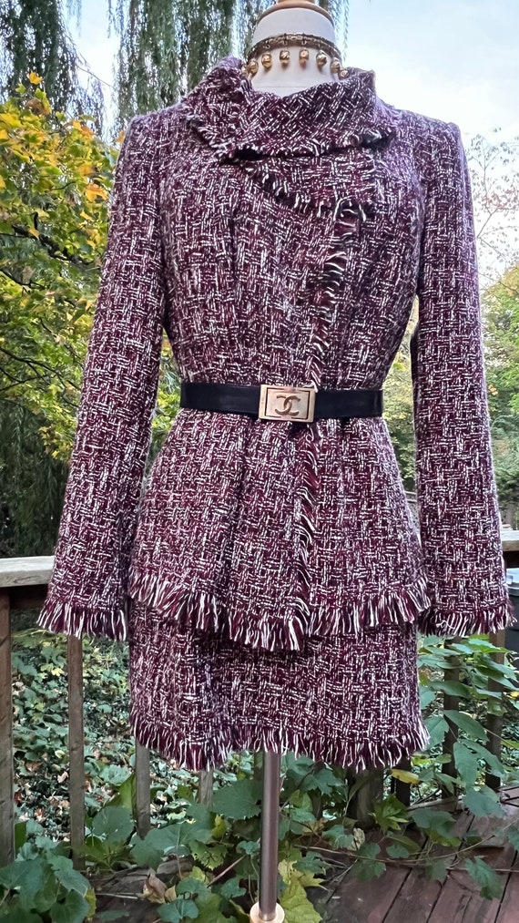 Oscar de la Renta, 2000s Oscar de la Renta Burgundy/Black & White Wool Cotton Tweed Skirt Suit.