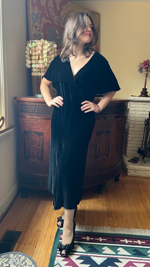 1930s Art Deco Bias Cut Silk Velvet Black Mid Calf Le… - Gem