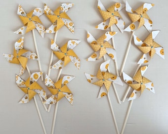 Yellow flowers, hearts, bees and honeycombs pinwheels for Mother to Bee Sweet as Can Bee baby showers