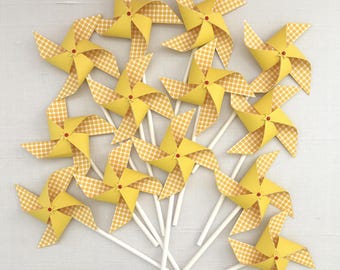 Picnic birthday pinwheels in bright yellow | Yellow gingham pinwheels | Gingham pinwheels | Garden party for kids birthday