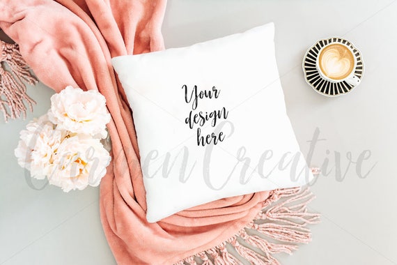 Set Of 2 White Pillow Mockups Stock Photography Set Of 2 White Pillow Mockups Stock Photography