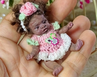 Ready-to-ship - Isla - Custom OOAK Polymer clay original hand sculpted collectible lifelike 1:12 scale doll house baby 2 inches