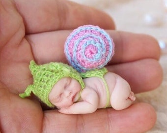 Snail - Custom hand sculpted OOAK baby - Micro mini reborn - Polymer clay original art doll 1:12 dollhouse scale