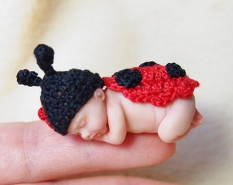Ladybug - Custom hand sculpted OOAK baby - Micro mini reborn - Polymer clay original hand sculpted art dolls 1:12 dollhouse newborn