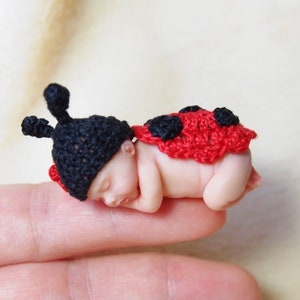 Ladybug - Custom hand sculpted OOAK baby - Micro mini reborn - Polymer clay original hand sculpted art dolls 1:12 dollhouse newborn