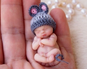 Mouse - Custom hand sculpted OOAK baby - Micro mini reborn - Polymer clay original hand sculpted art dolls 1:12 dollhouse scale