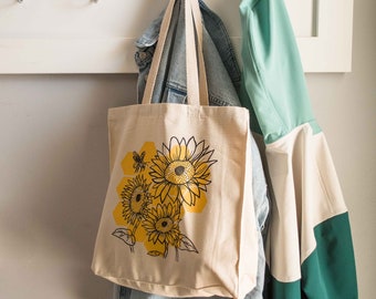 Sunflower W/ Bee Tote Bag