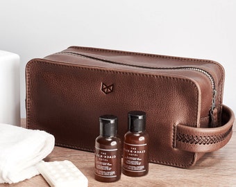 Brown Leather Toiletry Bag Men, Handmade Travel Dopp Kit, Wash Shaving Pouch, Waterproof Toiletries Storage. Custom Groomsmen Monogram Gift