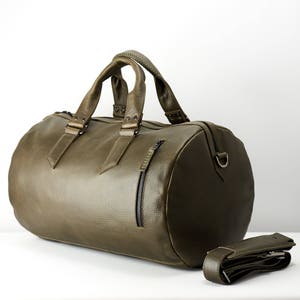 Grüne Leder Reisetasche Groß, Herren Tasche, Weekender Schuhfach, Turntasche, Handgepäck, Herren Reisetasche. Kundenspezifische Monogramm-Männergeschenke
