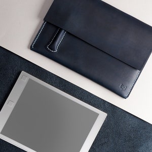 Custodia reMarkable in pelle blu scuro, custodia per tablet, Folio per e-reader, reMarkable 1 e 2 fatti a mano, con supporto per pennarelli, regalo monogramma personalizzato per uomo