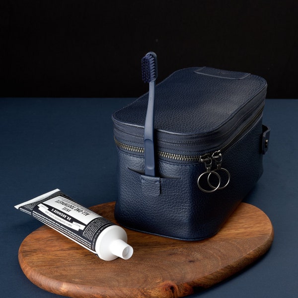 Navy Leather Dopp Kit, Handmade Personalized Toiletry Bag, Travel Shaving Kit Bag, Mens Dopp Kit, Groomsmen Gift for Men, Custom Monogram