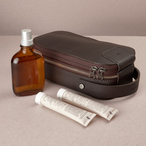 Dark Brown Leather Dopp Kit, Handmade Personalized Toiletry Bag, Travel Shaving Kit Bag, Mens Dopp Kit, Groomsmen Gift Men, Custom Monogram
