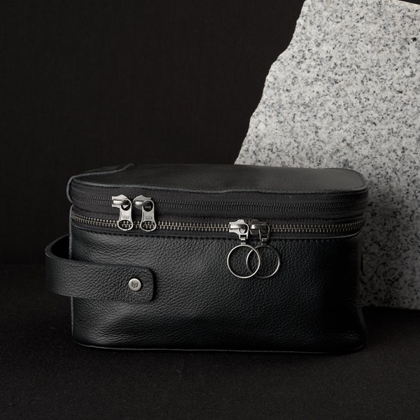 Black Leather Dopp Kit, Handmade Personalized Toiletry Bag, Travel Shaving Kit Bag, Mens Dopp Kit, Groomsmen Gift for Men, Custom Monogram