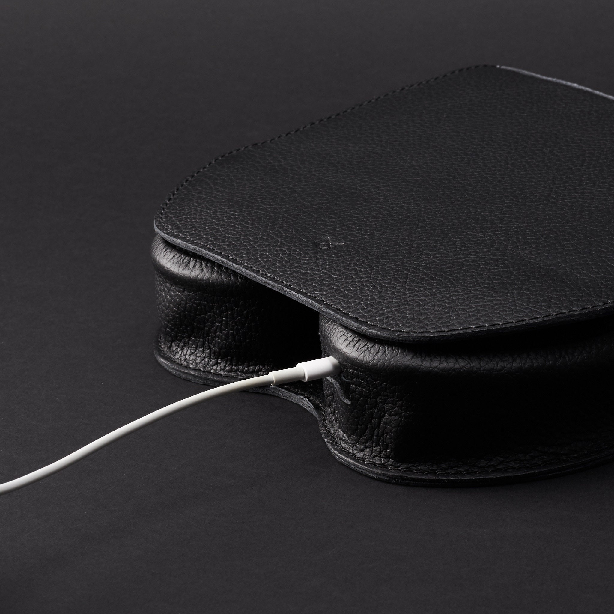 Black Airpods Max Case, Headphones Leather Protective Case, Travel