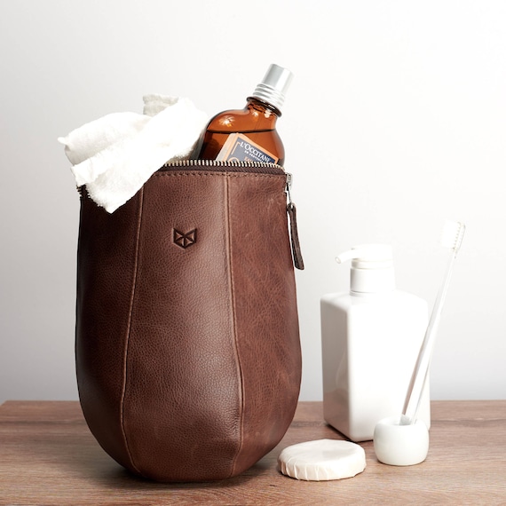 hanging toiletry bag mens