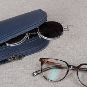 Navy Leather Glasses Case Double Men, Two Sunglasses Bag, Eyewear Twin Pouch, Travel Suede Sleeve Cover. Custom Monogram Gift CAPRA LEATHER imagem 4