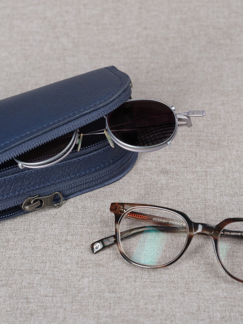 Navy Leather Glasses Case Double Men, Two Sunglasses Bag, Eyewear Twin Pouch, Travel Suede Sleeve Cover. Custom Monogram Gift CAPRA LEATHER imagem 4