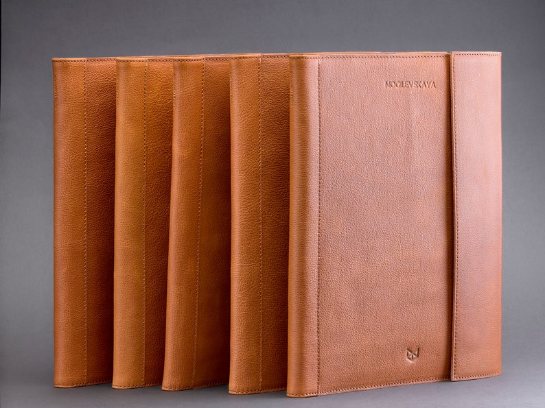 Cartera de documentos para tableta y portátil de cuero negro para hombres, estuche para archivadores A4, organizador de trabajo empresarial. Folio Carta. Regalo de monograma personalizado Yes please