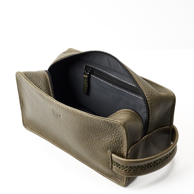 Green Leather Toiletry Bag with Waterproof liner. Personalized Mens Dopp kit, Travel Bag, Gifts for Men, Groomsmen, Shaving Bag Monogrammed image 8