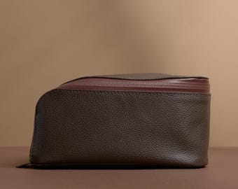 Dark Brown Leather Toiletry Bag Men, Handmade Leather Travel Kit, Wet-proof Liner, Custom Groomsmen Engraved Gift