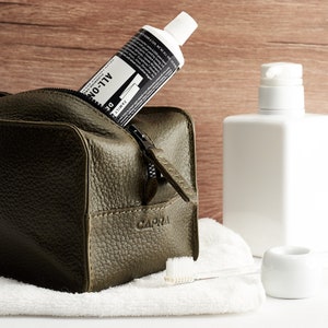 Green Leather Toiletry Bag with Waterproof liner. Personalized Mens Dopp kit, Travel Bag, Gifts for Men, Groomsmen, Shaving Bag Monogrammed image 1