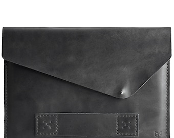 Black Leather MacBook Case, MacBook Pro M2 Case, MacBook Pro 13 inch, 14 inch & 16 inch, Macbook Air Sleeve. Travel Laptop Portfolio.