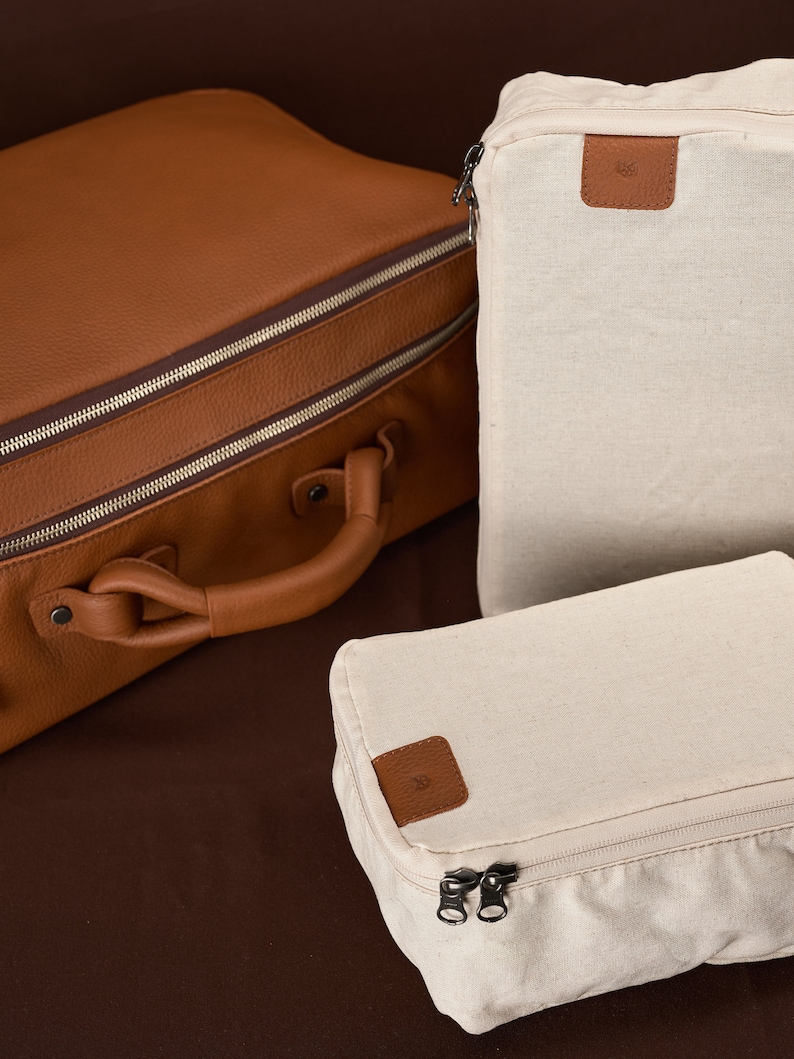 Packing Cubes. Mens Duffle Dag Tan by Capra Leather