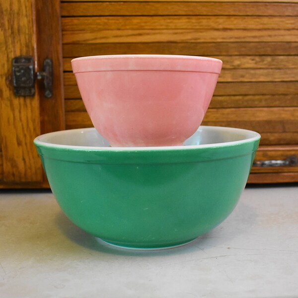 Pyrex Primary Colors Nesting Bowls - Set of 2 - Red & Green - 1940's