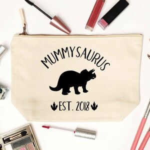 Mummysurus、メイクアップ/ウォッシュバッグ、家族、息子、娘、ベビーシャワー、誕生日、愛、かわいい恐竜のイラスト、パーソナライズされた記念品ギフト5611