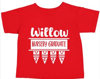 Graduado de guardería, camiseta para bebé/niño pequeño: Recuerdo personalizado para maestra de aula escolar, linda camiseta de despedida de fin de año 7411