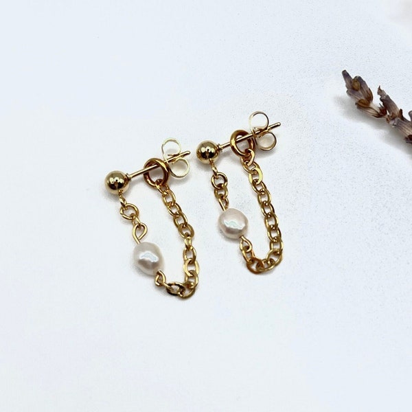 Gold or silver plated chain huggie earrings with pearls