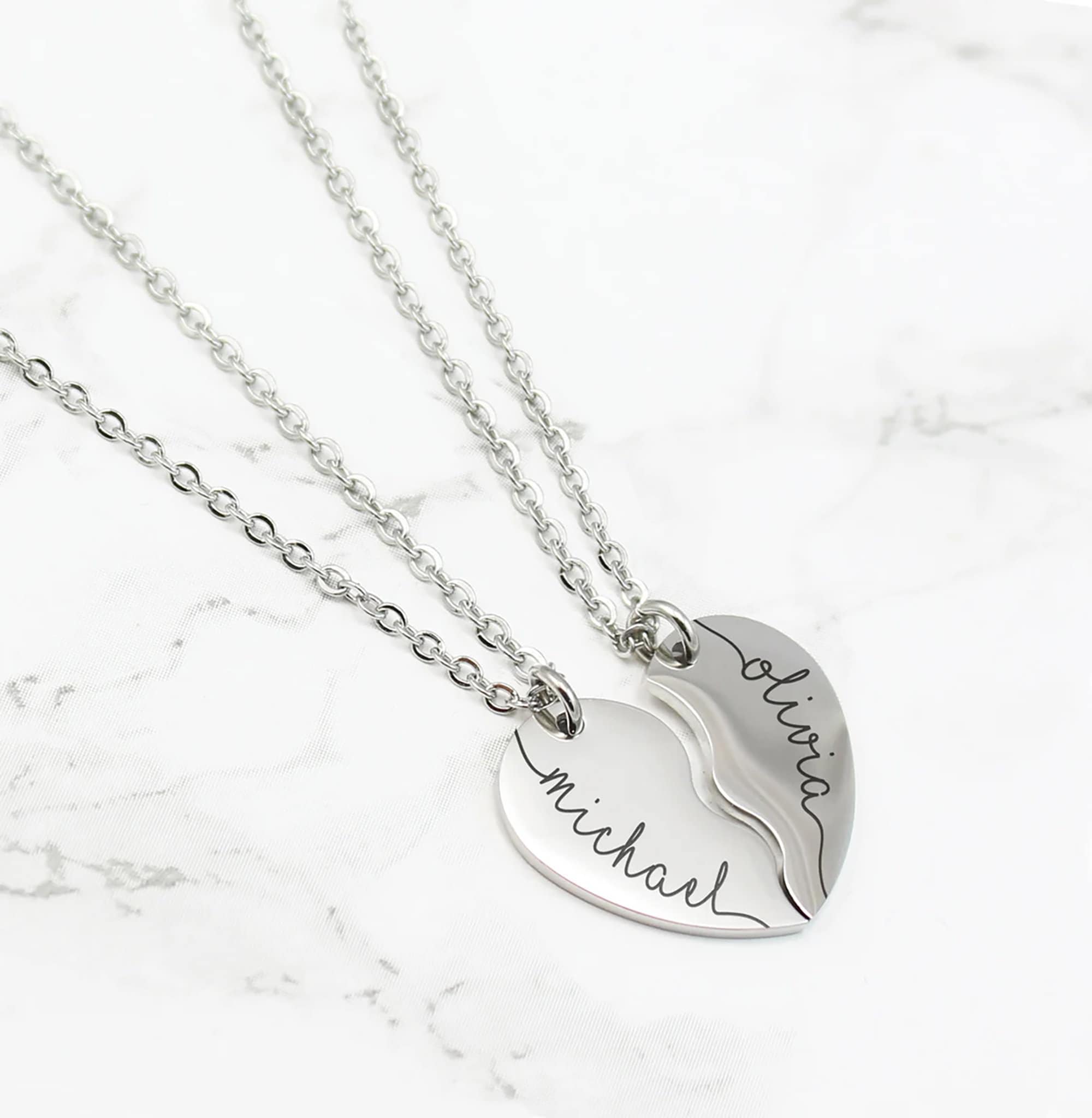 Cute necklaces hotsell for gf