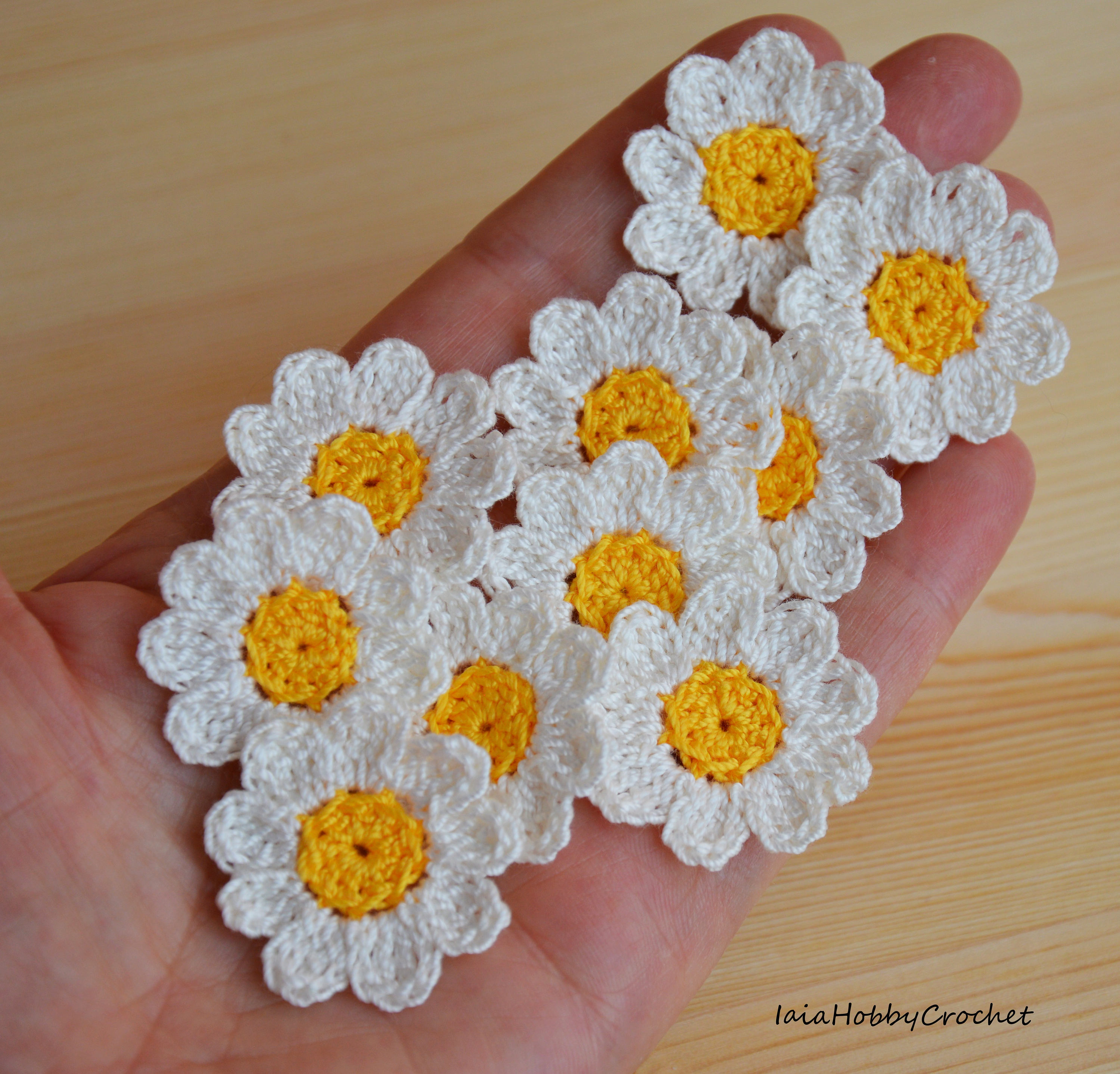 Craft Set of 2 wedding embellishment appliqué spring,Handmade Crochet daisy 