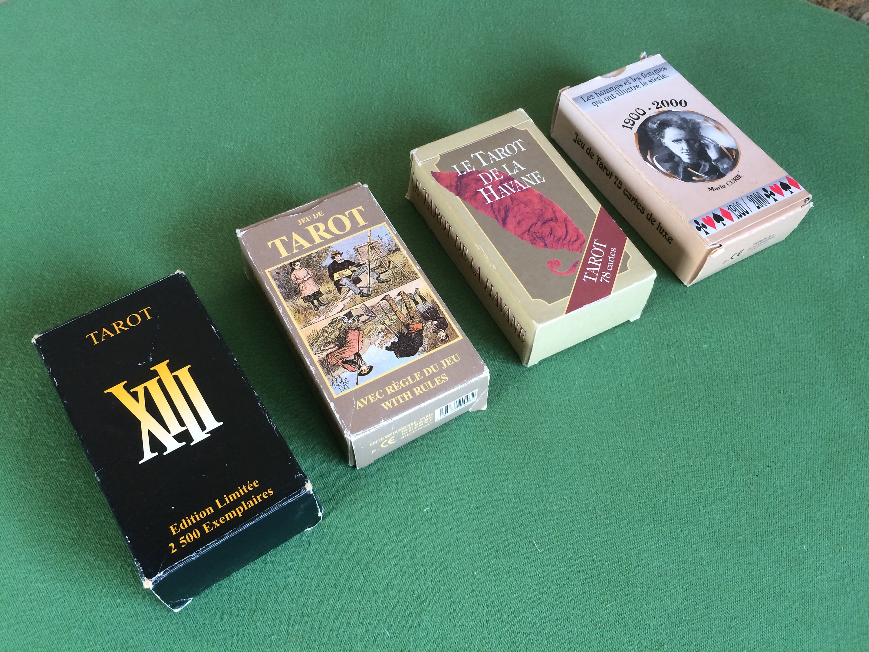 Baraja TAROT PRINCIPIANTE. El set de regalo de las cartas del tarot, 78  Cartas bolsa guía Caja de diseñador Handcraftedbox -  España