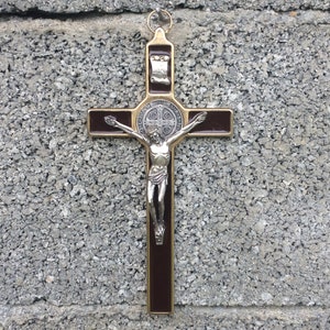 8 inch Sint-Benedictus muurkruis, Italiaans vintage kruisbeeld voor aan de muur