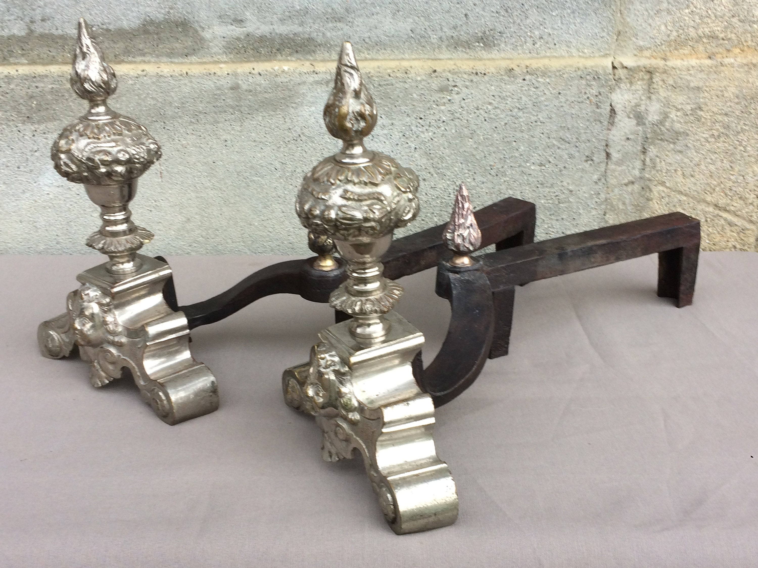 Anciens Andirons Chiens de Feu ou Chenets, Décor Cheminée en Argent, Français Cheminée Antique Feu,