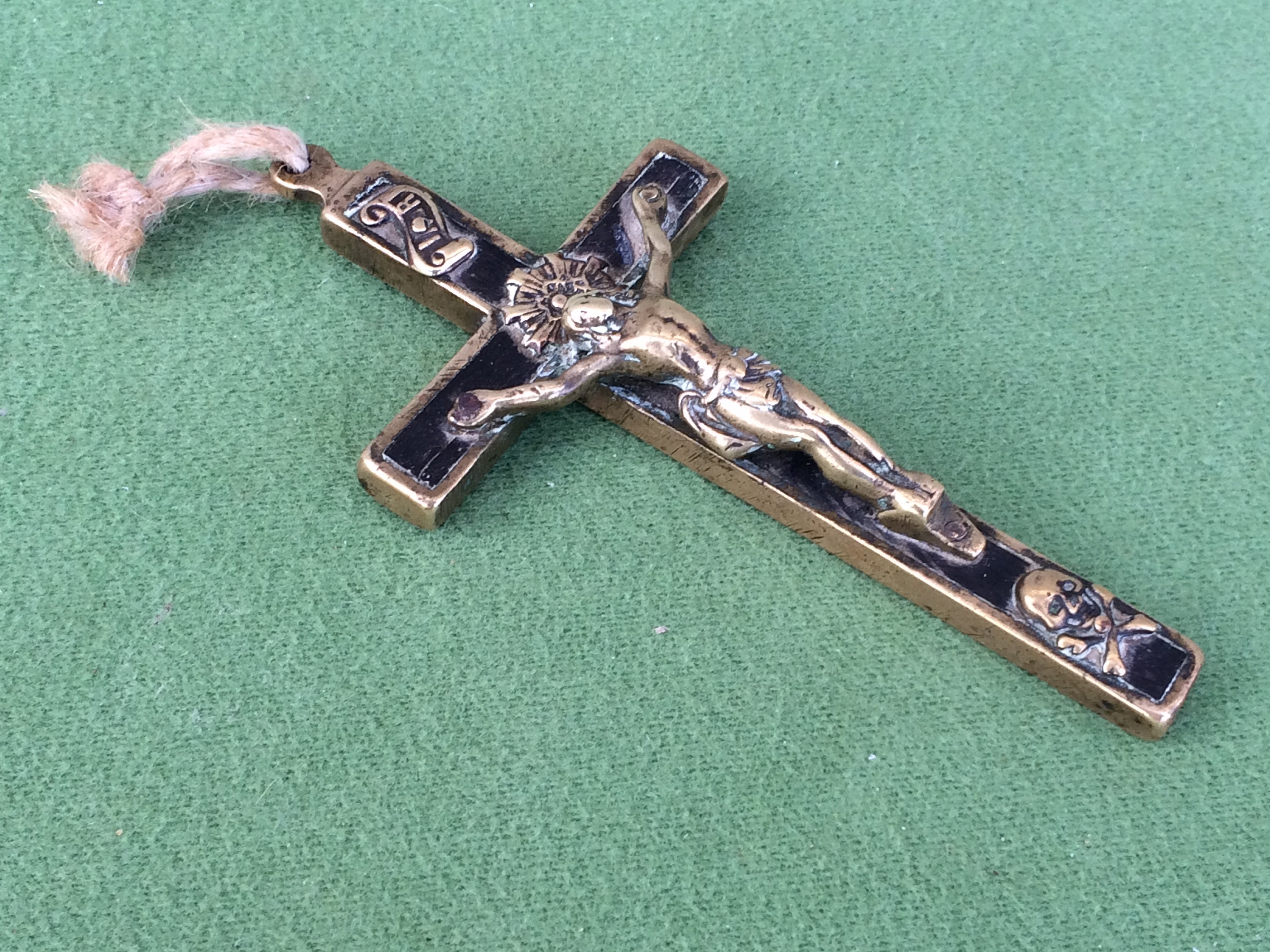 Grand Pendentif Crucifix, Français Croix Biblique Antique en Laiton, Décoration Chrétienne, Trouvé e