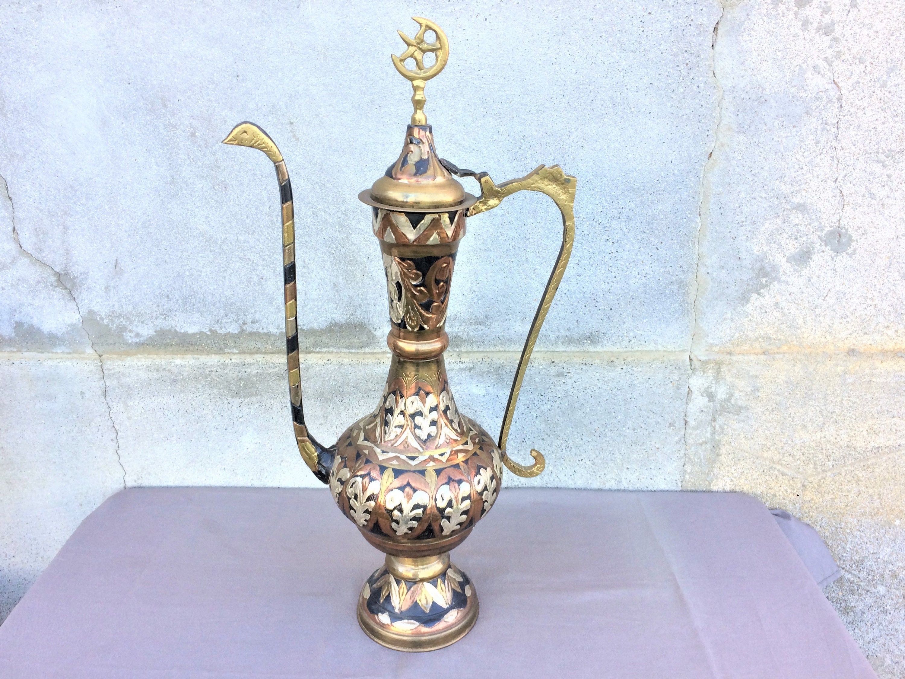 Grande Cafetière Ornementale Turque en Cuivre et Laiton, Décor de Bar à Café Vintage Turc, Trouvé Fo